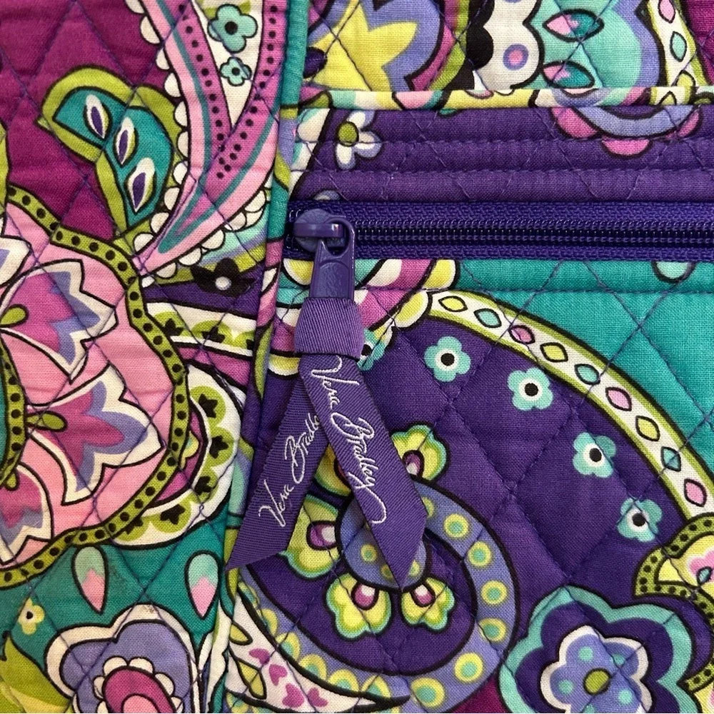 Vera Bradley Quilted Hipster Crossbody Paisley Purse/Bag - Picture 6 of 10